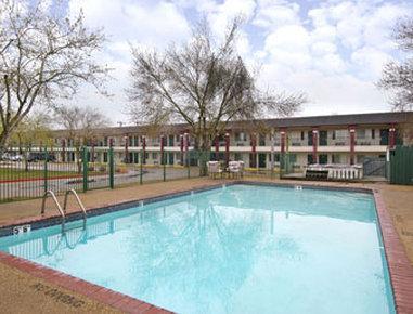 Hotel Days By Wyndham Bryan